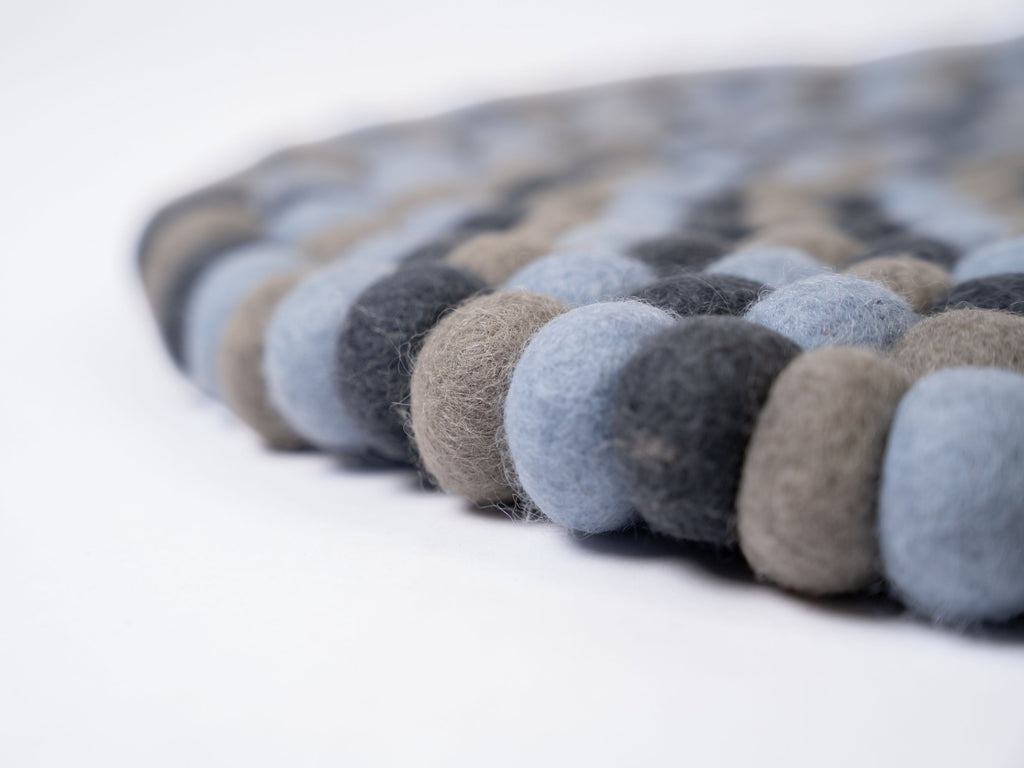 Handmade Wool Felt Ball Rug – Round Boho Nursery Carpet, Eco-Friendly Play Mat (Copy)