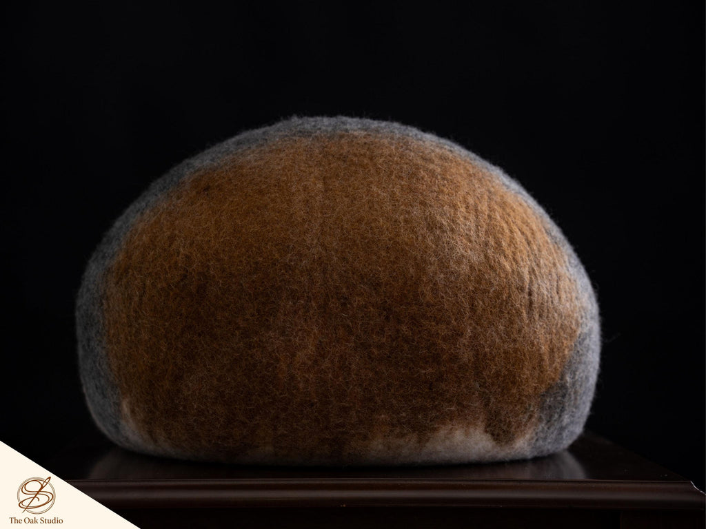Handmade Felt Cat Cave – Cozy Wool Pet Bed, Natural Hideaway for Cats