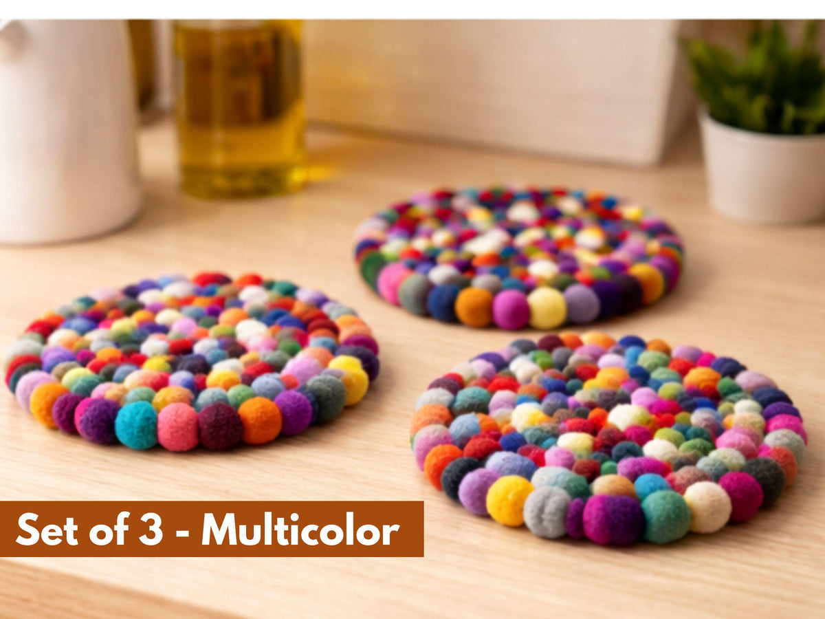 Set of 3 Handmade Wool Ball Trivets – Multicolor Felt Hot Pads, 18cm Kitchen Decor