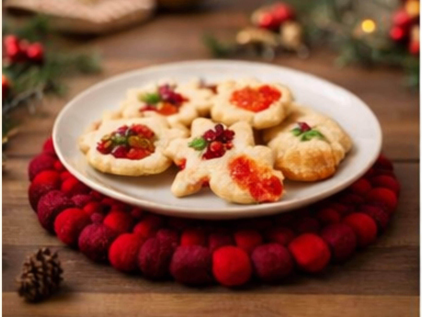 Handmade Red Wool Felt Ball Trivets – Set of 3, 20cm Diameter Table Protection