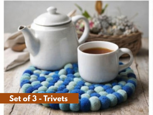 Set of 3 Blue Felt Ball Trivets – 20cm Wool Table Protection, Kitchen Décor