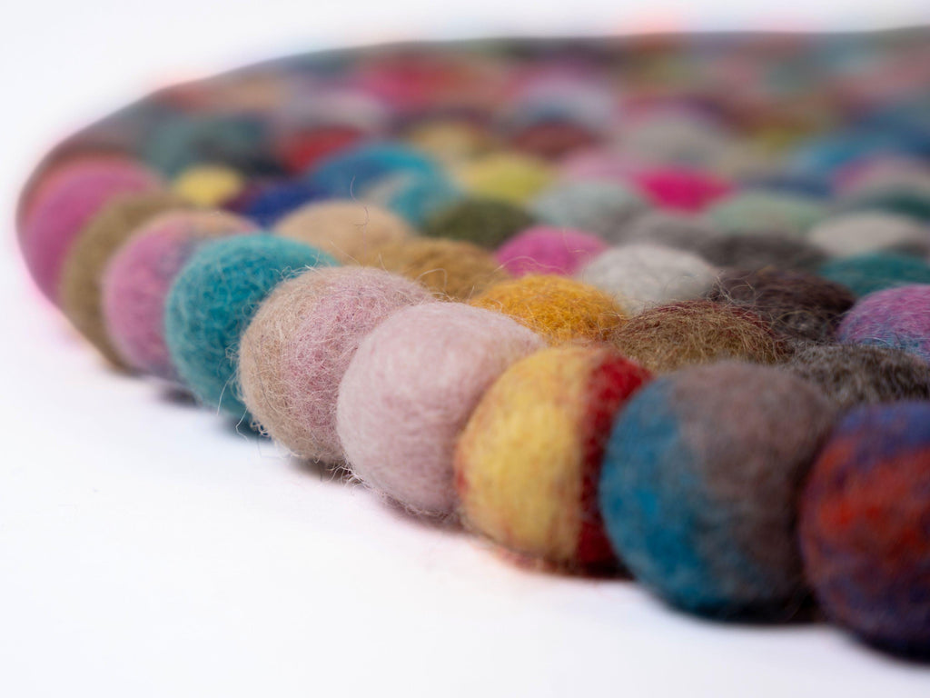 Handmade Felt Ball Rug – Pure Wool Round Carpet, Eco-Friendly Boho Decor